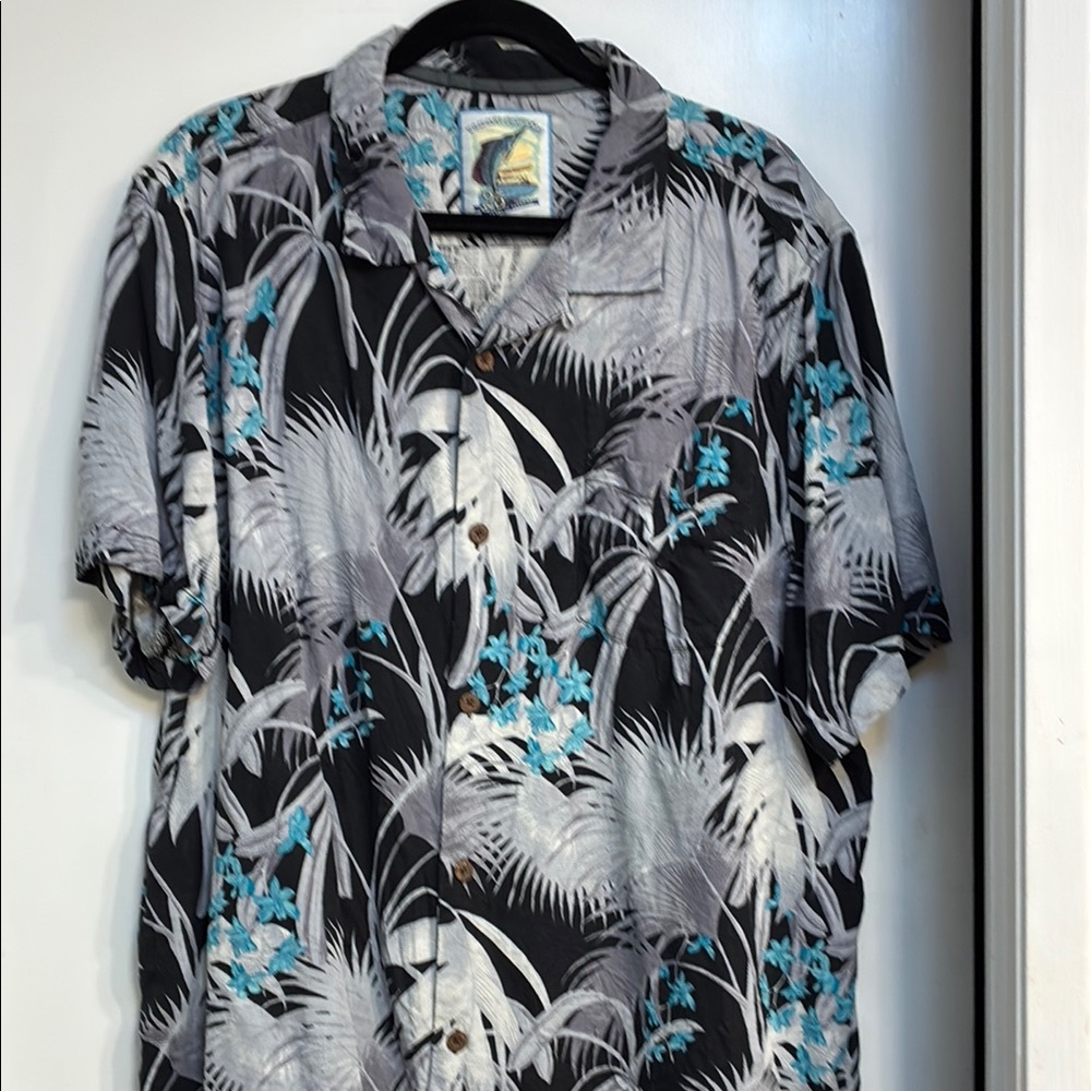 TOMMY BAHAMA Tropical Black and Gray Men's Shirt